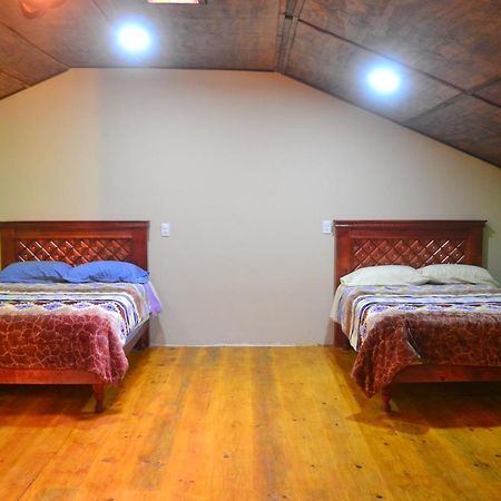 Habitacion Triple Zona Centro Сакатлан Экстерьер фото